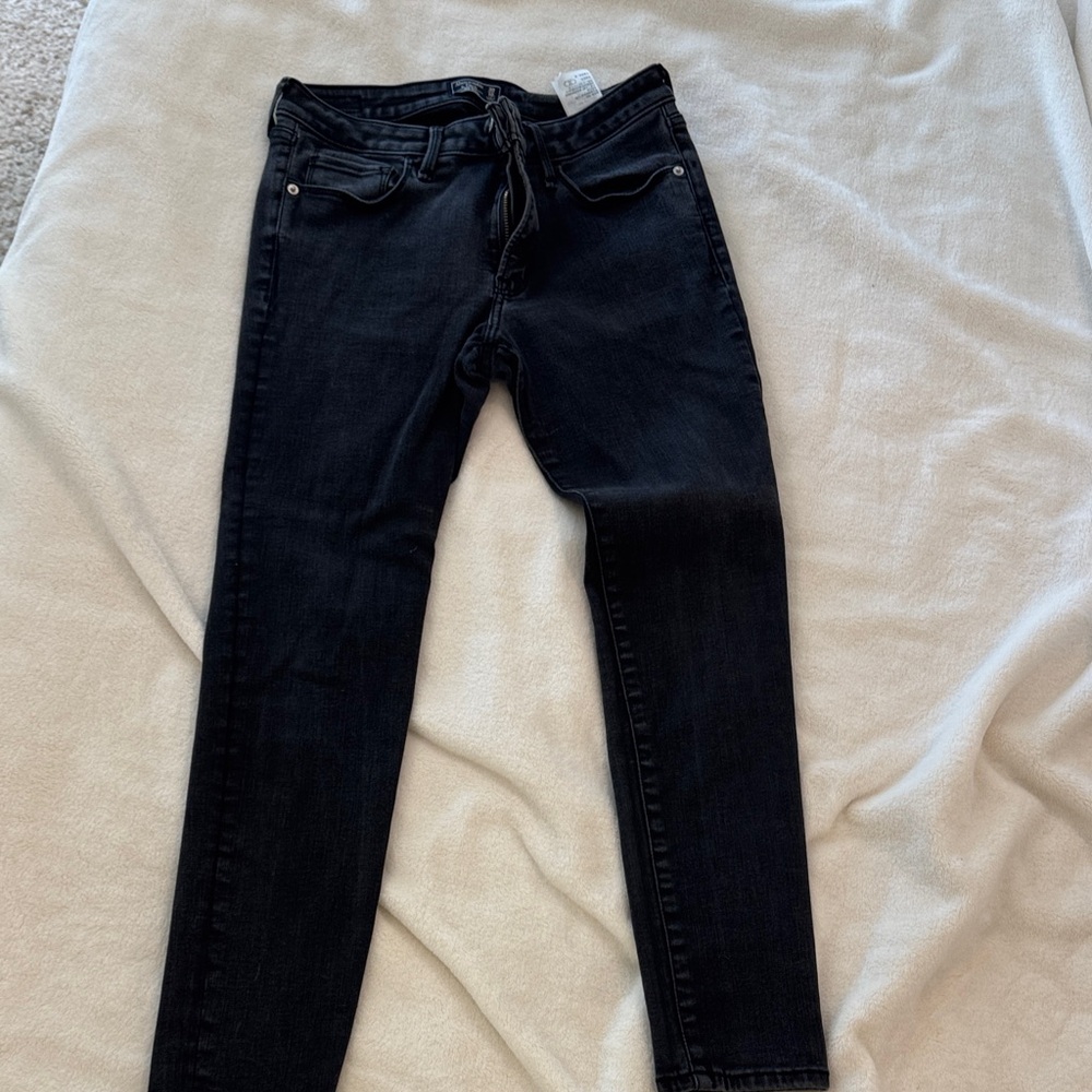 abercrombie Classic Black Women's Jeans. mid rise super skinny ankle 30S